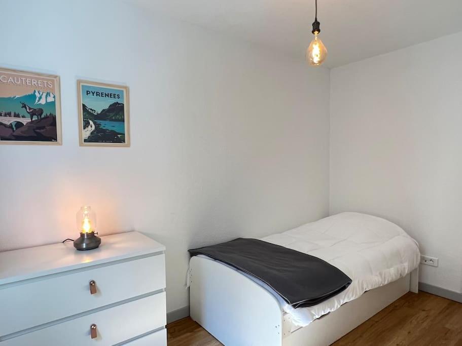 קאוטרט T3 Centre Ville Avec Parking, Balcon Et Wifi. 5P. מראה חיצוני תמונה