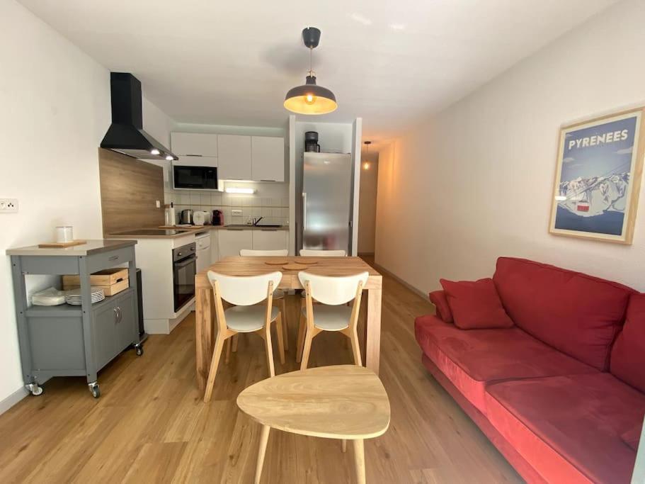 קאוטרט T3 Centre Ville Avec Parking, Balcon Et Wifi. 5P. מראה חיצוני תמונה