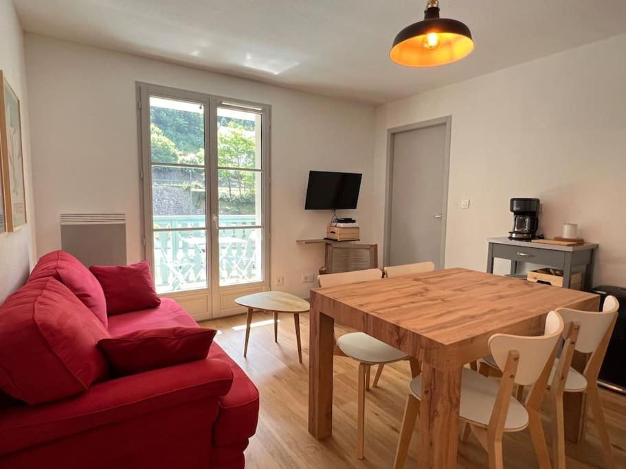 קאוטרט T3 Centre Ville Avec Parking, Balcon Et Wifi. 5P. מראה חיצוני תמונה
